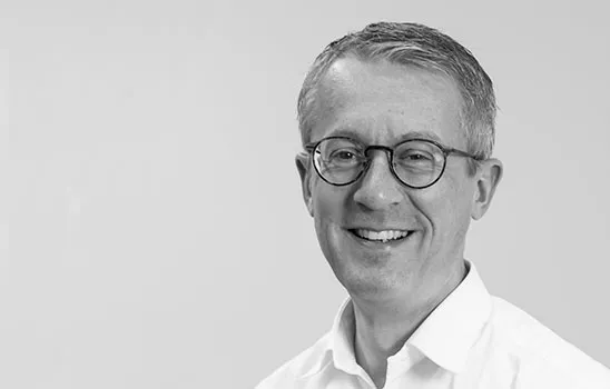 Portrait von PD Dr. med. dent. Andreas Bindl